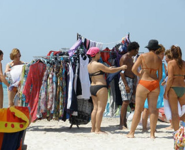 23072014 ambulanti abusivi