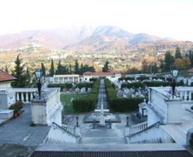 23082013 cimitero vallo della lucnia