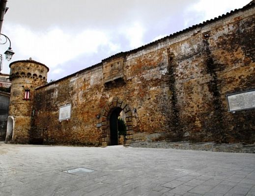 23082013 palazzo de vergas vatolla