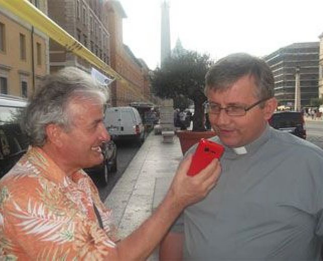 23082014 padre jarek luppino 23082014 padre jarek luppino