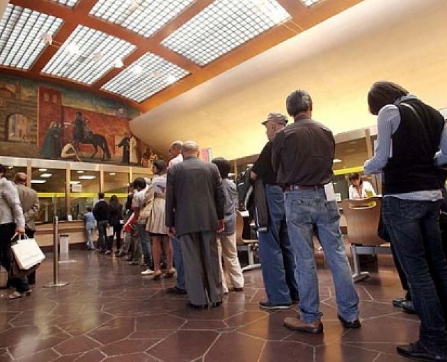 23092014 coda alla posta