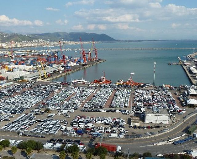 23112015 porto di salerno