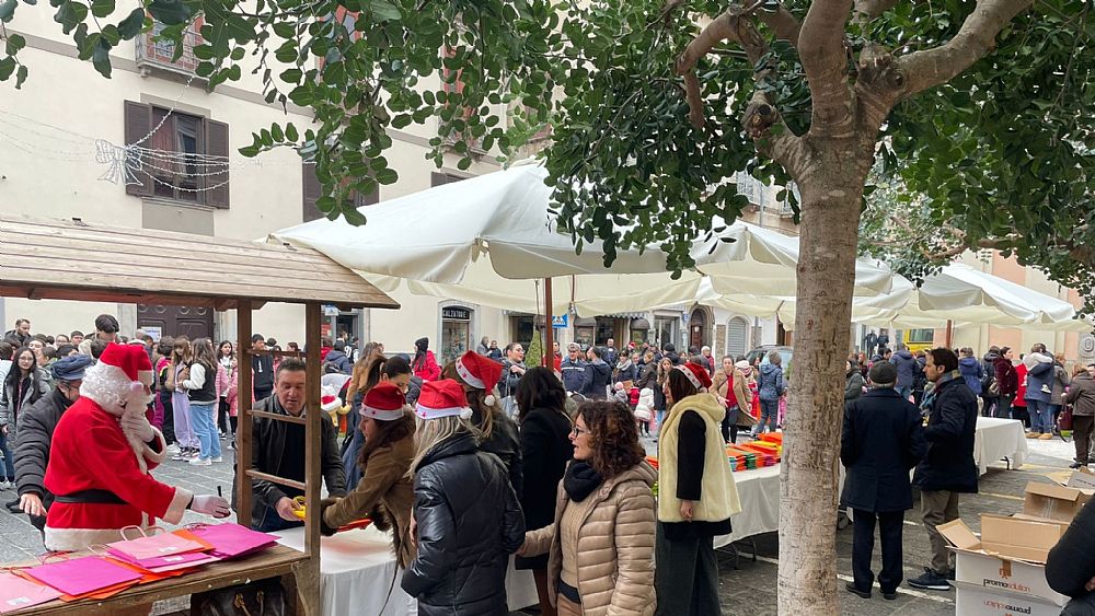 23122022 doni ambientali a roccadaspide 23122022 doni ambientali a roccadaspide