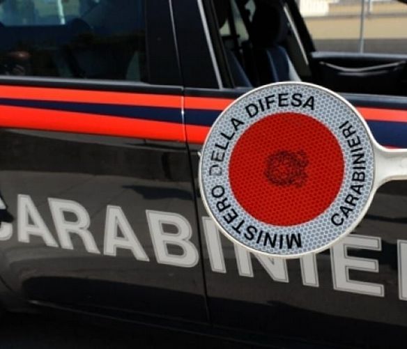 24012019 auto carabinieri