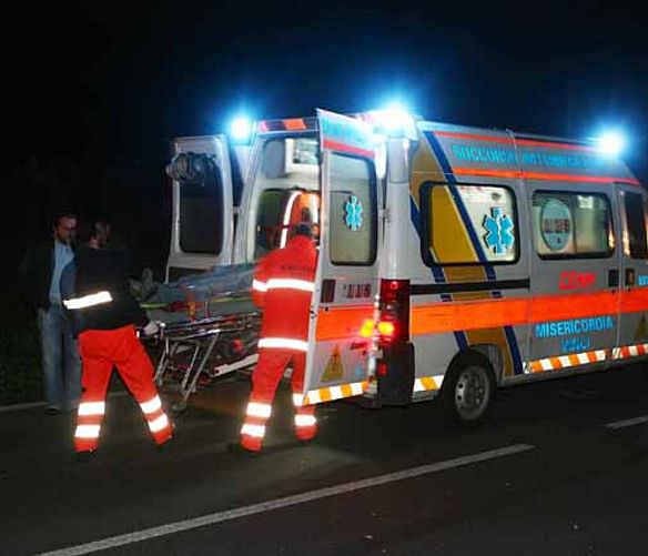 24022017 incidente notturno