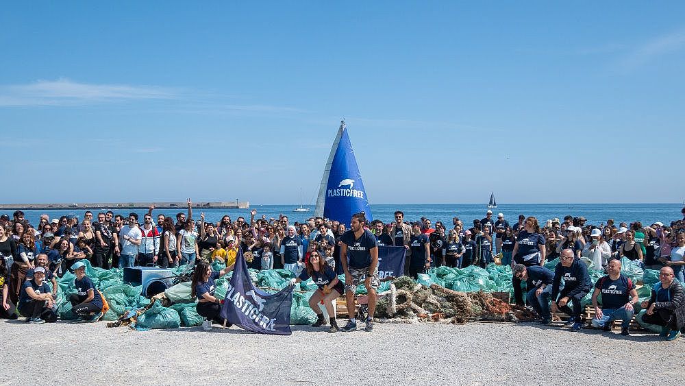 24042023 campania plastic free 24042023 campania plastic free