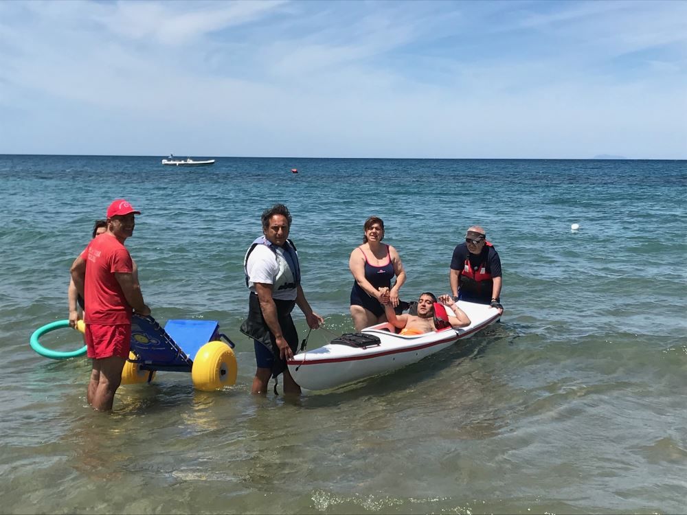 pagaiando tra le vele