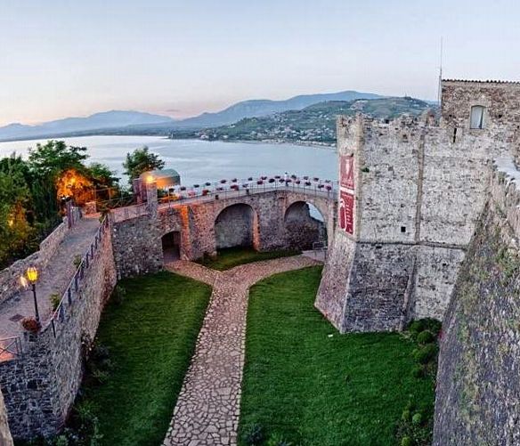 24062021 castello angioino  aragonese