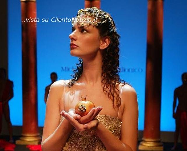 24072013 Foto dea greca testata