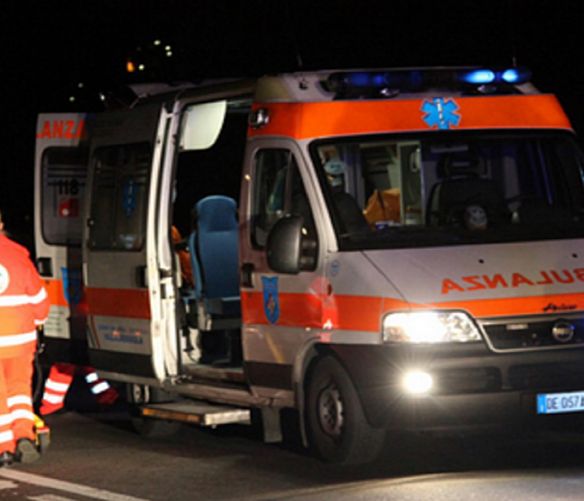 24072016 ambulanza notte