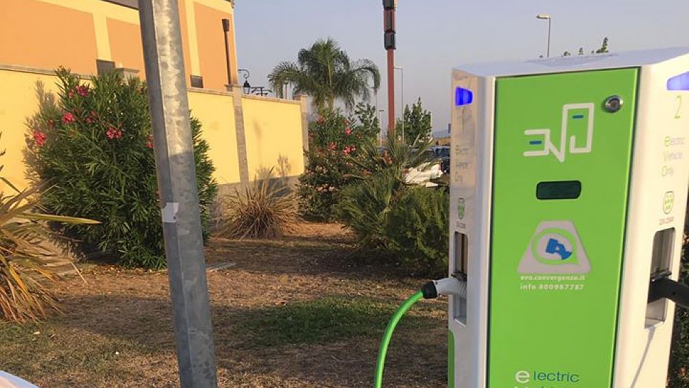 24072017 colonnina evo 24072017 colonnina evo