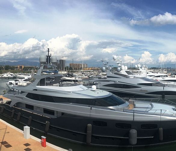 24072018 megayacht b
