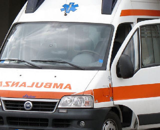 24082015 ambulanza 24082015 ambulanza