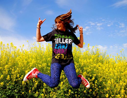 24082015 ragazza allegra