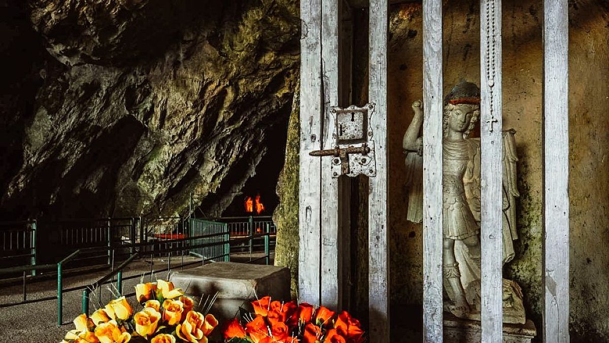 24092025 edicola votiva san michele ingresso grotte di pertosa auletta 24092025 edicola votiva san michele ingresso grotte di pertosa auletta