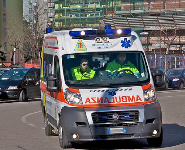 25012014 Ambulanza archivio1