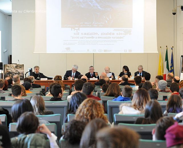 25042015 incontro sapri