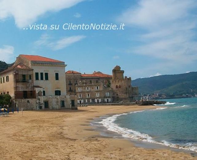 25062013 MARINA PICCOLA spiaggia castellabate