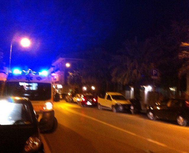 25062015 rissa tra donne al lungomare