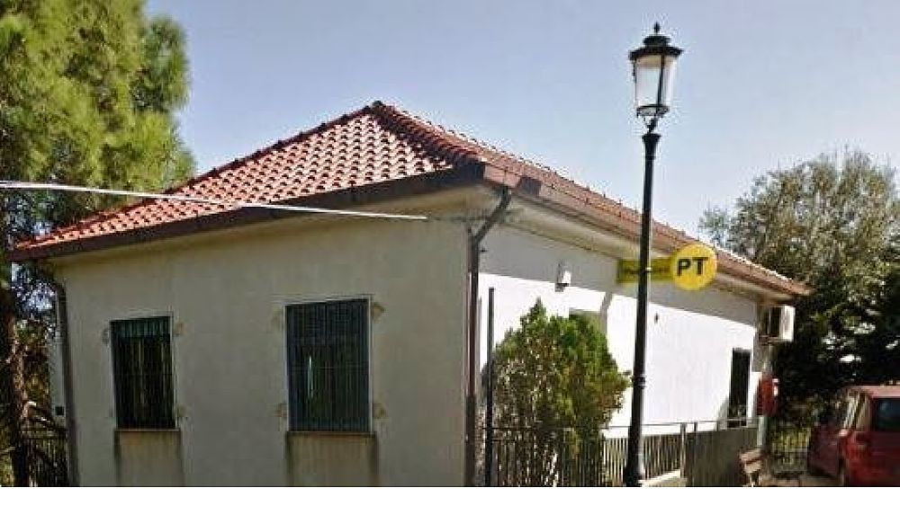 25062021 ufficio postale centro storico castellabate