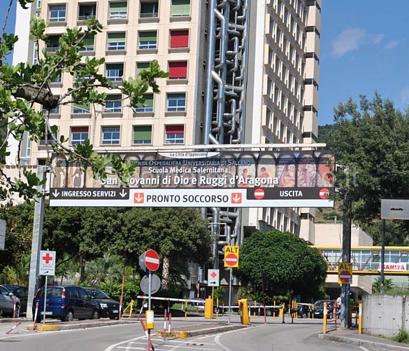 25082017 ospedale ruggi salerno