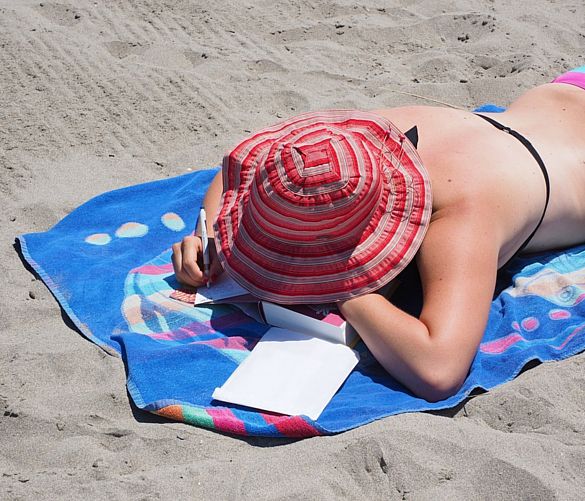 25092016 donna in spiaggia