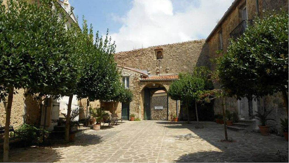 25102019 27082019 palazzo de vargas 