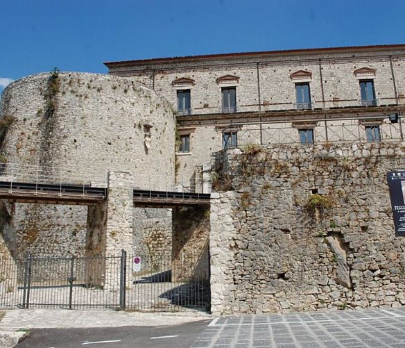 25102019 Castello Macchiaroli Teggiano Antiquaria
