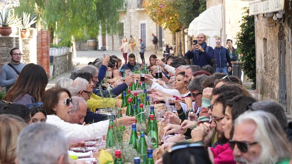 25102025 buon compleanno dm 3 25102025 buon compleanno dm 3