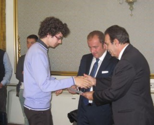 25112013 premiamo il merito