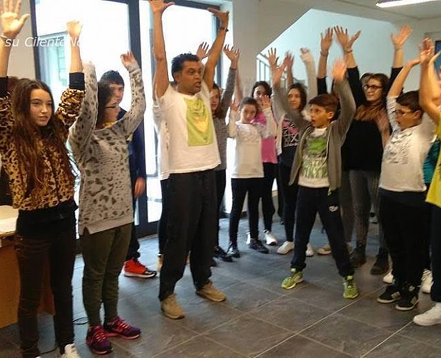 25112015 laugh and learn 25112015 laugh and learn