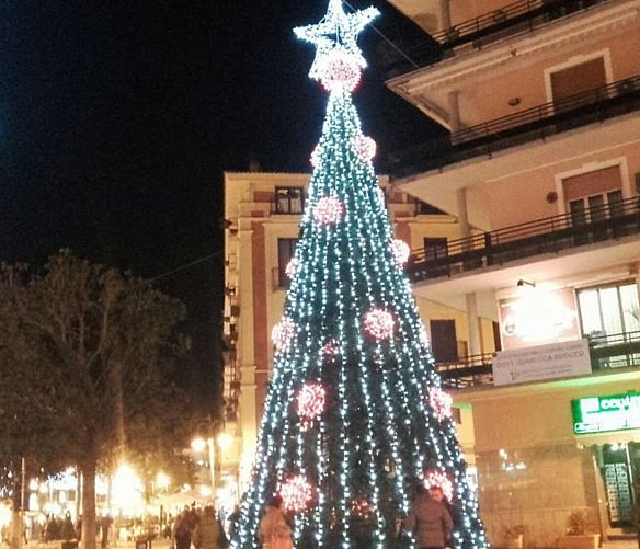 25112016 albero di natale agropoli