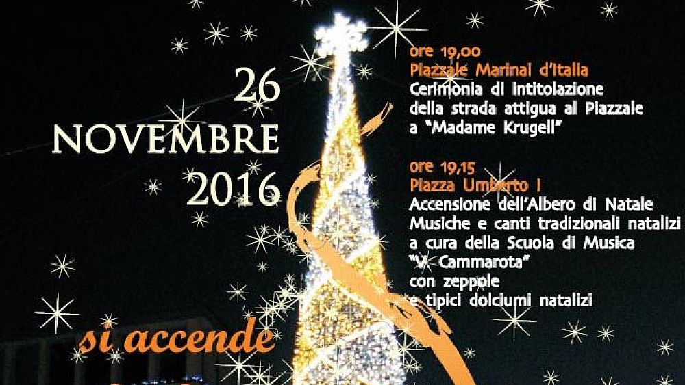 25112016 albero natale costiera