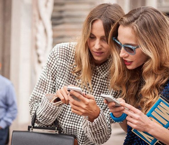 25112016 ragazze black friday