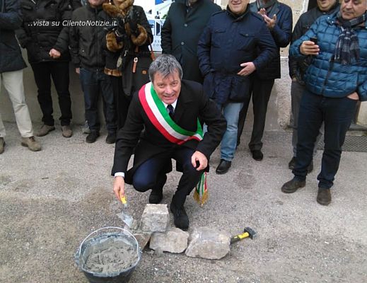 26012015 sindaco voza posa prima pietra