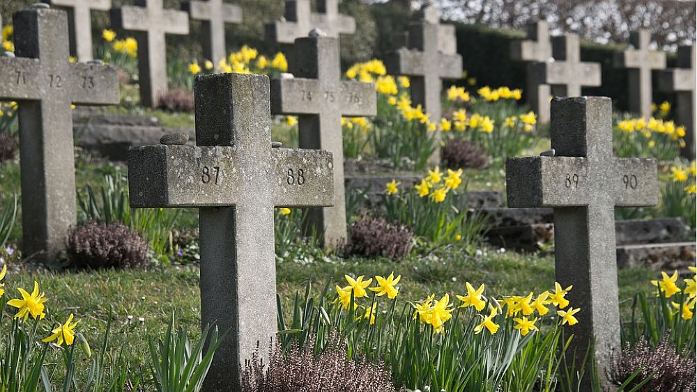 26022016 croce cimitero