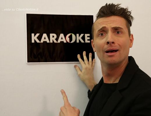 26032015 karaoke con pintus
