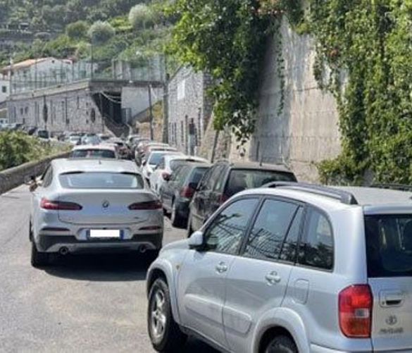 26042022 traffico costiera amalfitana
