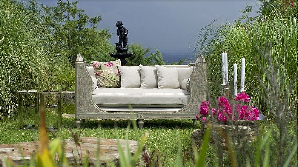 26062020 giardino con poltrona