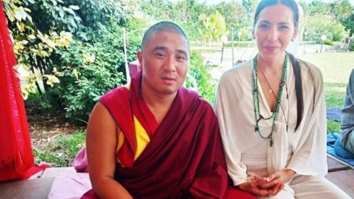 26062024 yoga col maestro 26062024 yoga col maestro