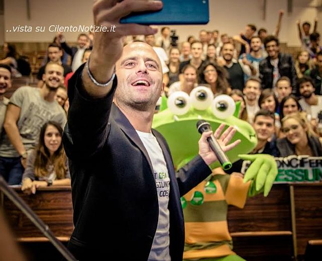 26092014 noncifermanessuno