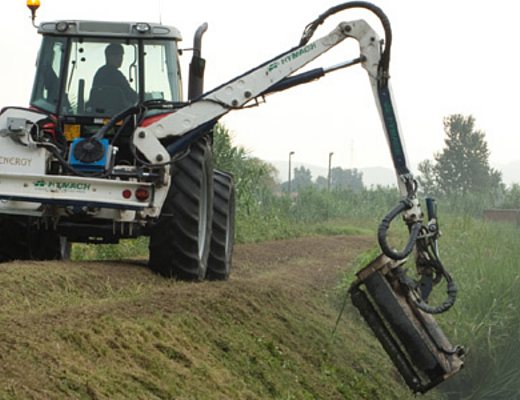26102012 Pulizia di fossi e canali