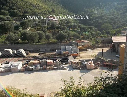 Paolo-Abbate foto - 26102012 calamita innaturale art abbate 01