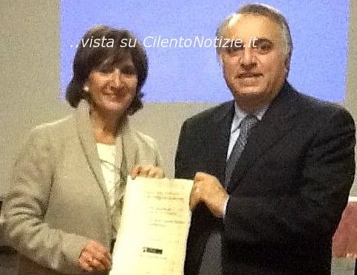 26112012 il soprintendente Miccio con Mariella Pasca