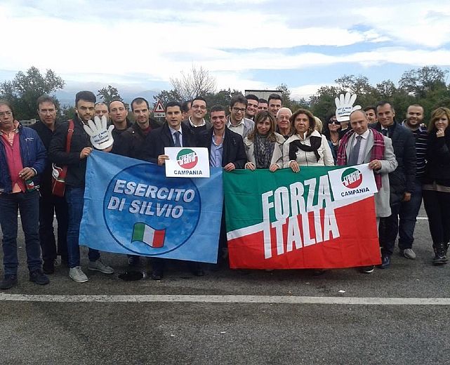 26112013 esercito di silvio