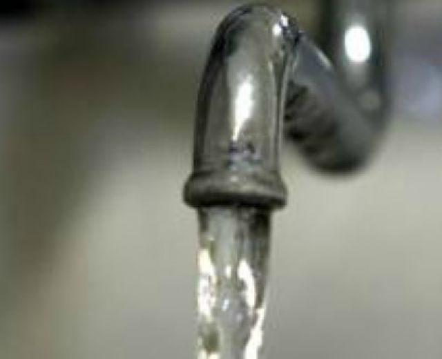 26112014 rubinetto acqua