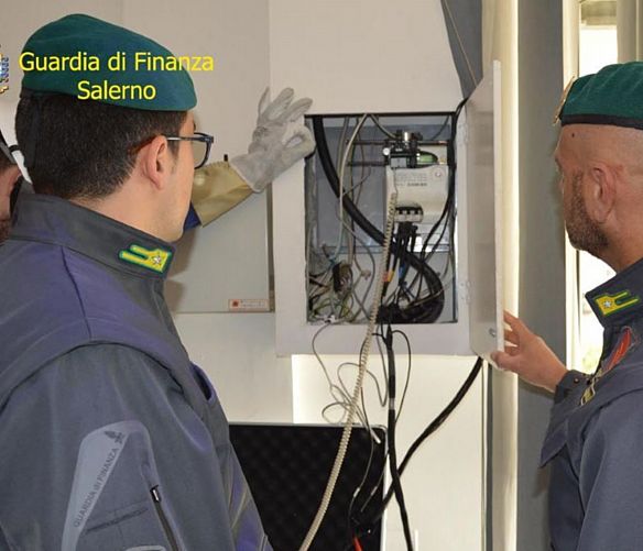 26112018 allaccio abusivo corrente