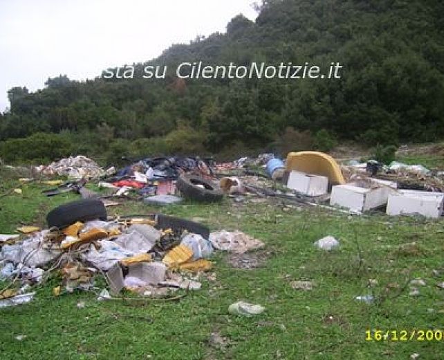 27022014 rifiuti ambiente