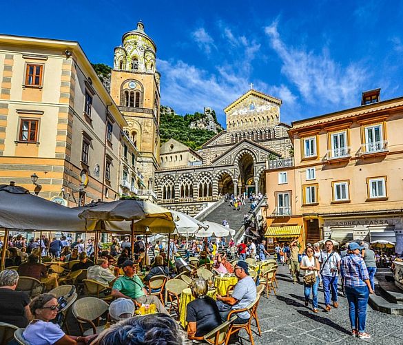 27032024 amalfi piazzetta