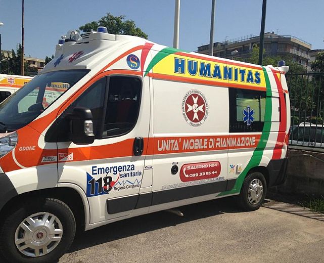27042014 ambulanza humanitas